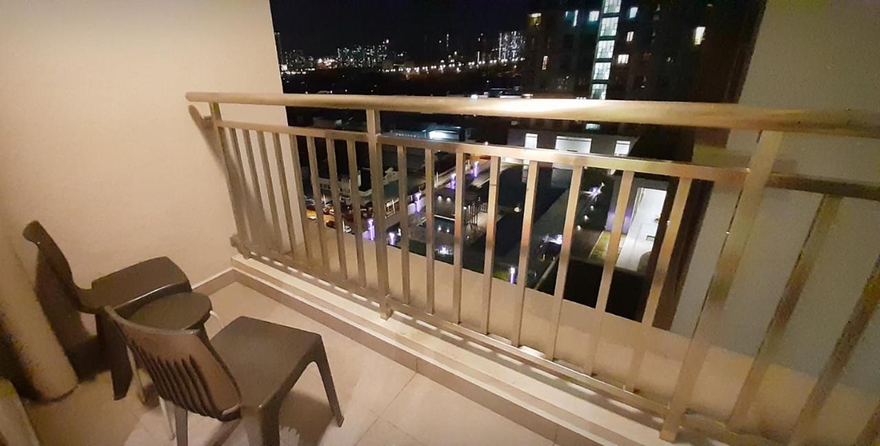 Sunway Paradise Home Staycation Ph2120 Self Check In Out Subang Jaya Exteriör bild
